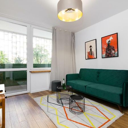 Independence Museum Charming Apartment Варшава Экстерьер фото