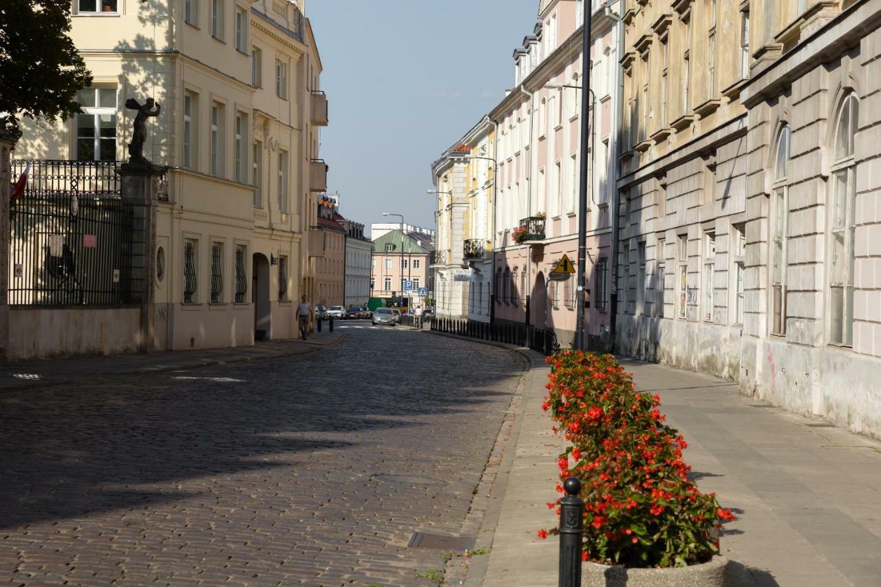 Independence Museum Charming Apartment Варшава Экстерьер фото